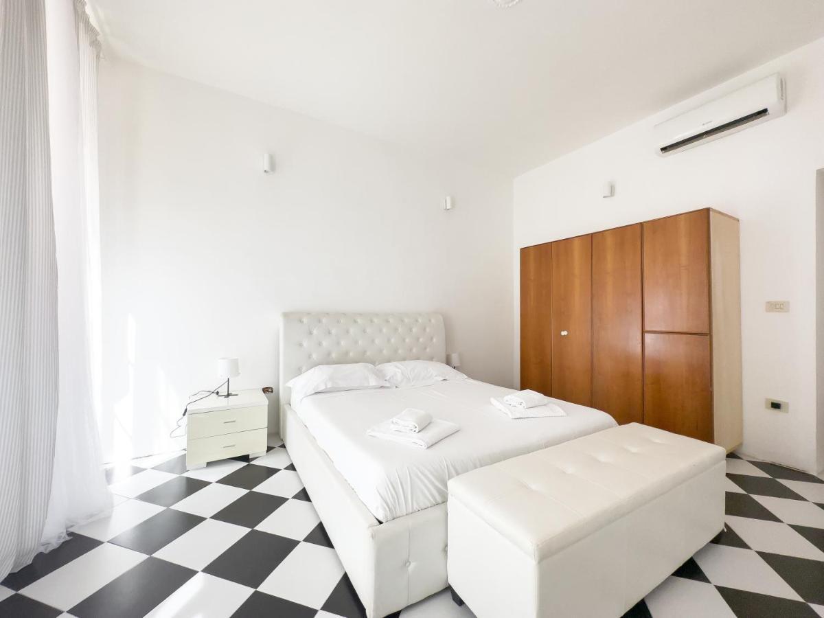 Domus Sant'elena 2 * Rom